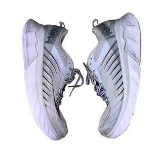 HOKA GRAY Arahi 3 women’s running  tennis shoes size 10